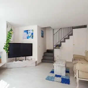 https://casa-vacanze-di-gio.sicilyhotelsitaly.net