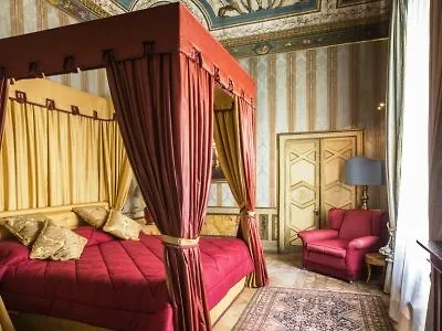 Bed & Breakfast Residenza Ruspoli Bonaparte Rome