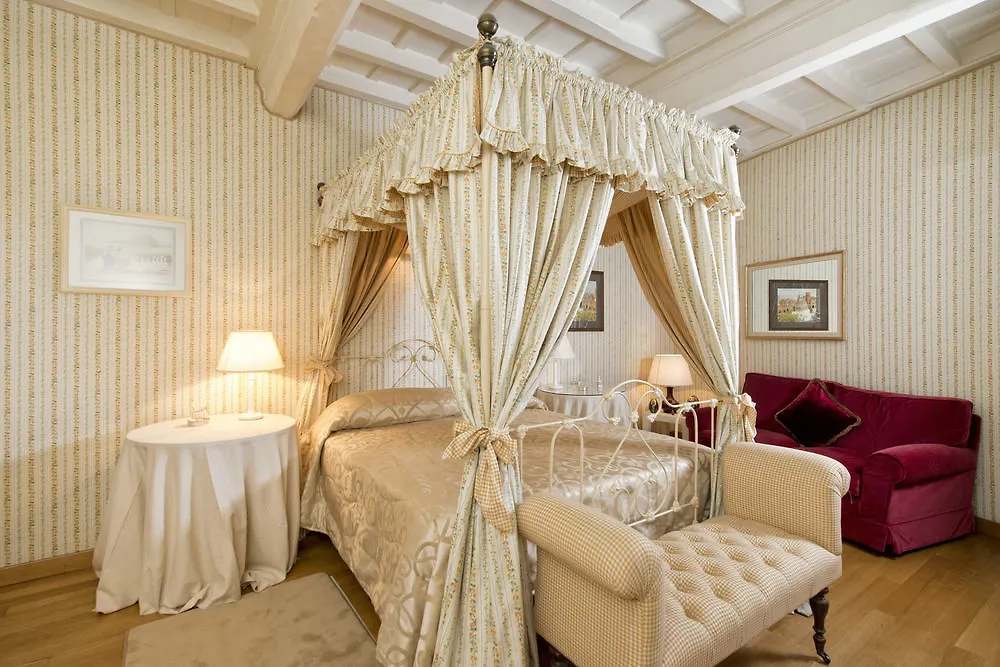 Residenza Ruspoli Bonaparte Rome Italy